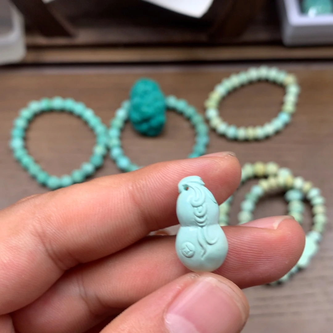 绿松石未镶嵌雕刻