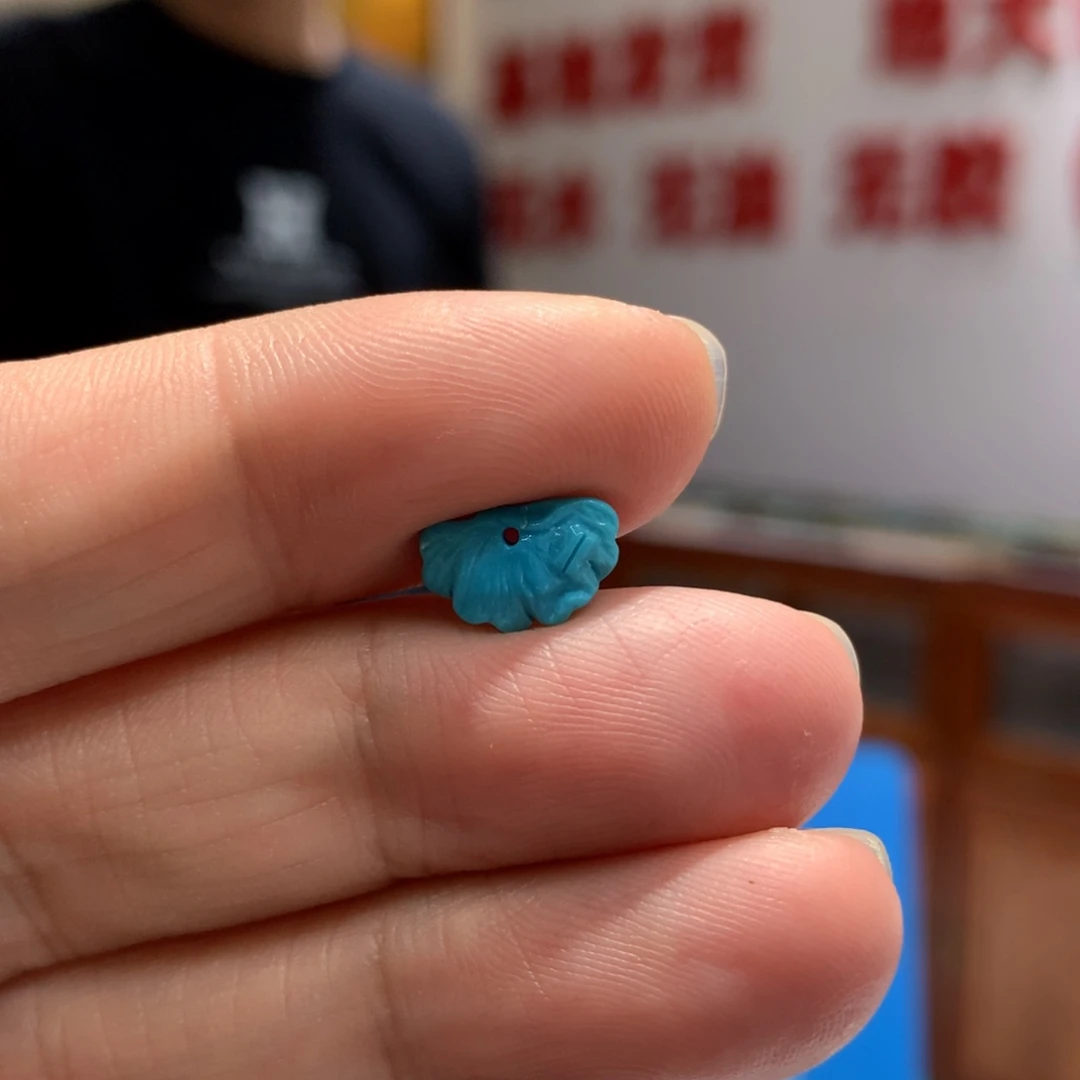 绿松石配饰未镶嵌