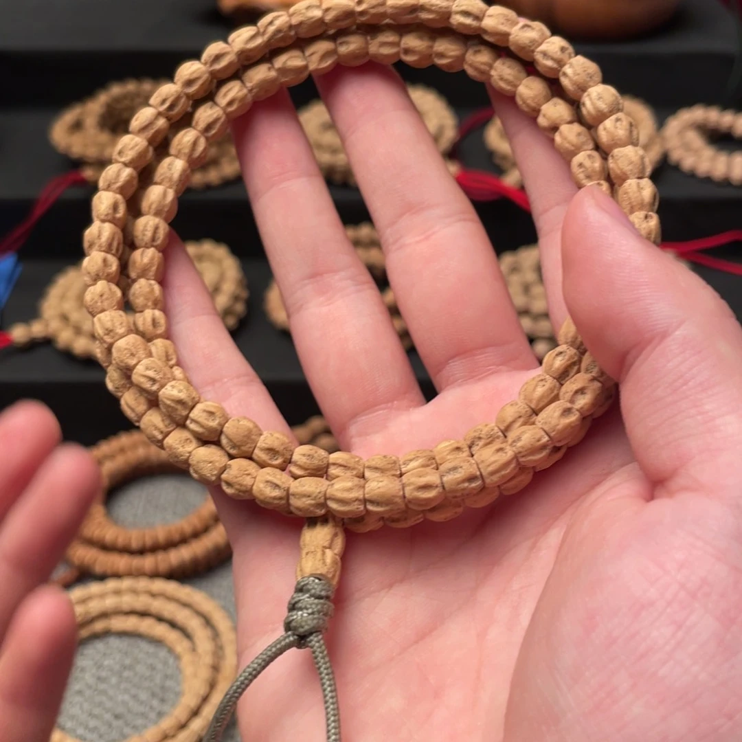 柏香籽/百香籽手串l*p