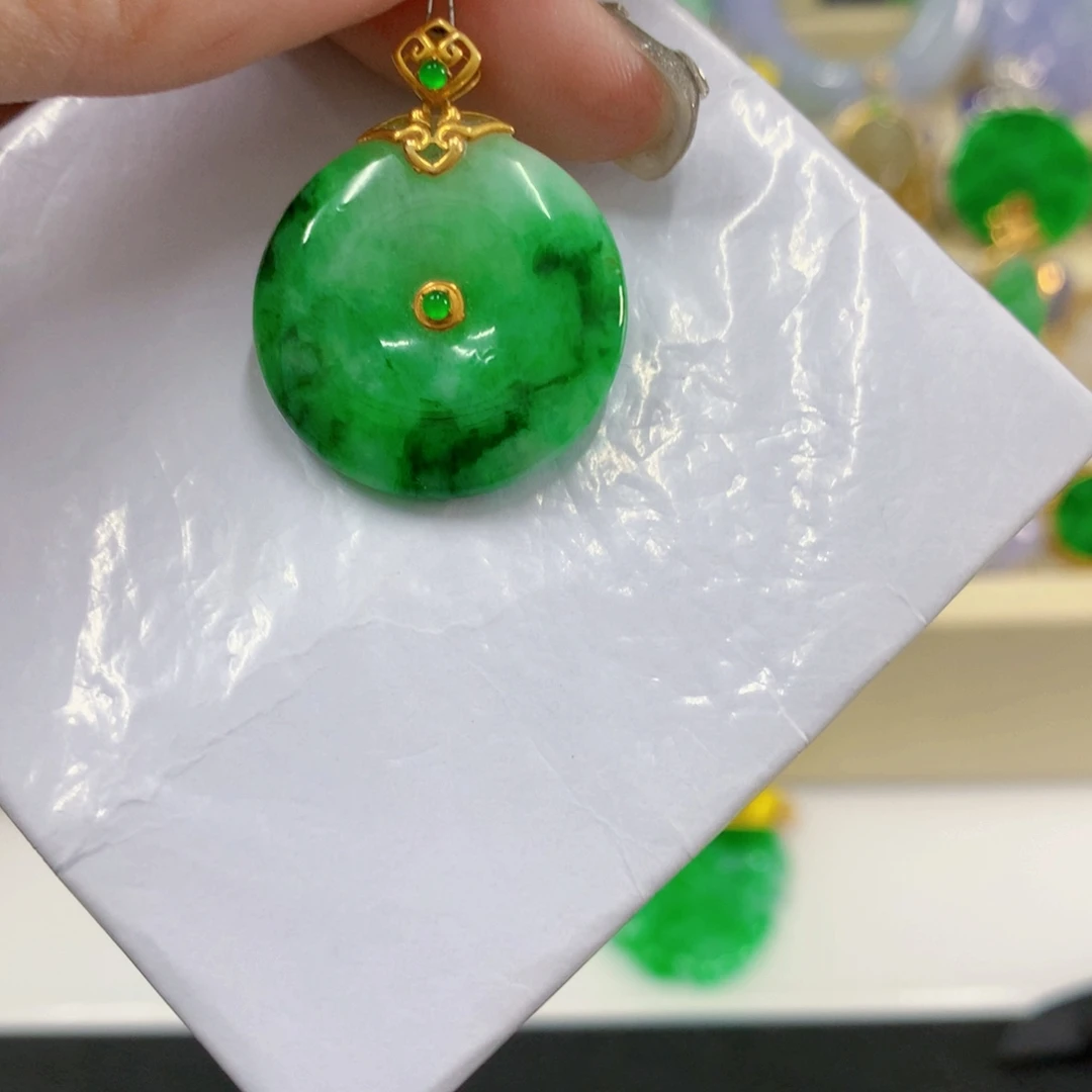翡翠18K金镶嵌吊坠(不含链)