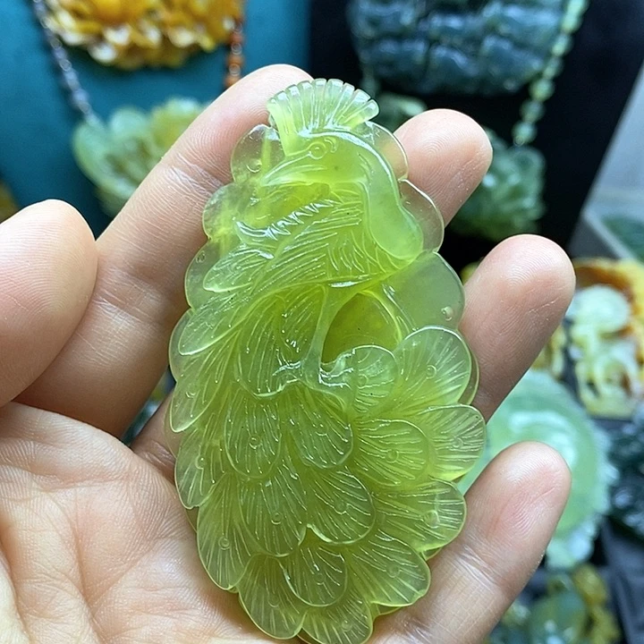 蛇纹石玉未镶嵌挂件