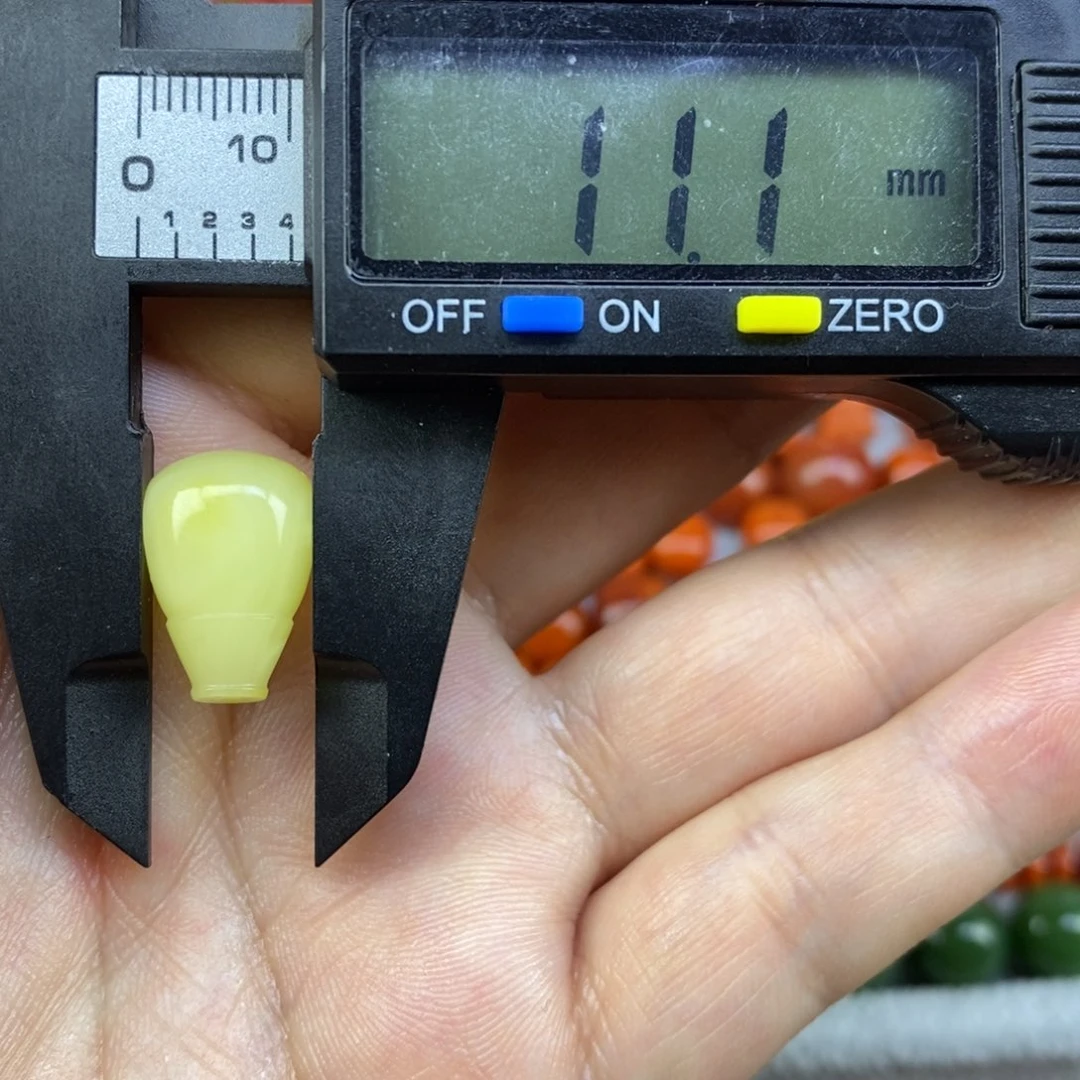 蜜蜡未镶嵌裸石三通11mm