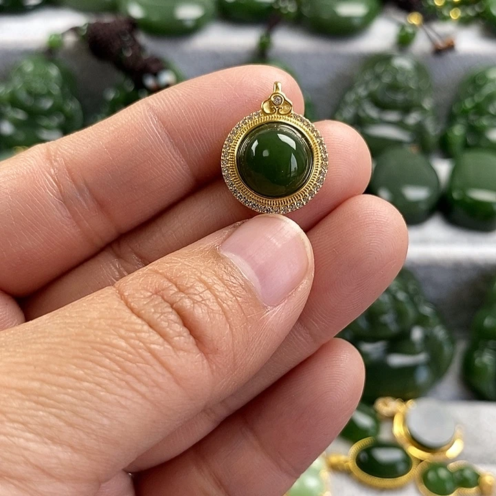 和田玉（碧玉）未镶嵌颈饰