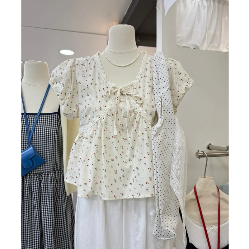 韩版十三行夏季田园风新款森系碎花减龄小清新泡泡短袖蕾丝边上衣