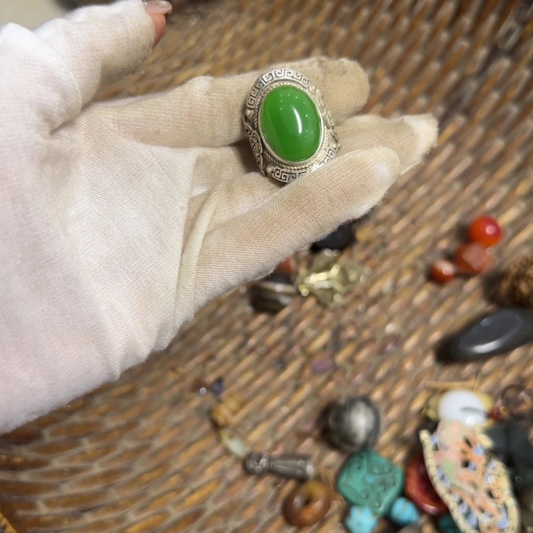 家***）出一个iOS devices will upd