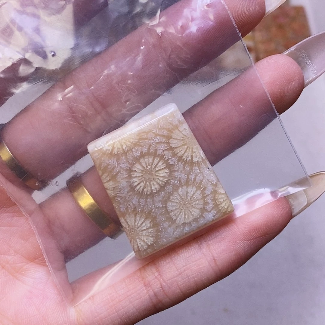 查罗石合金颈饰?***?