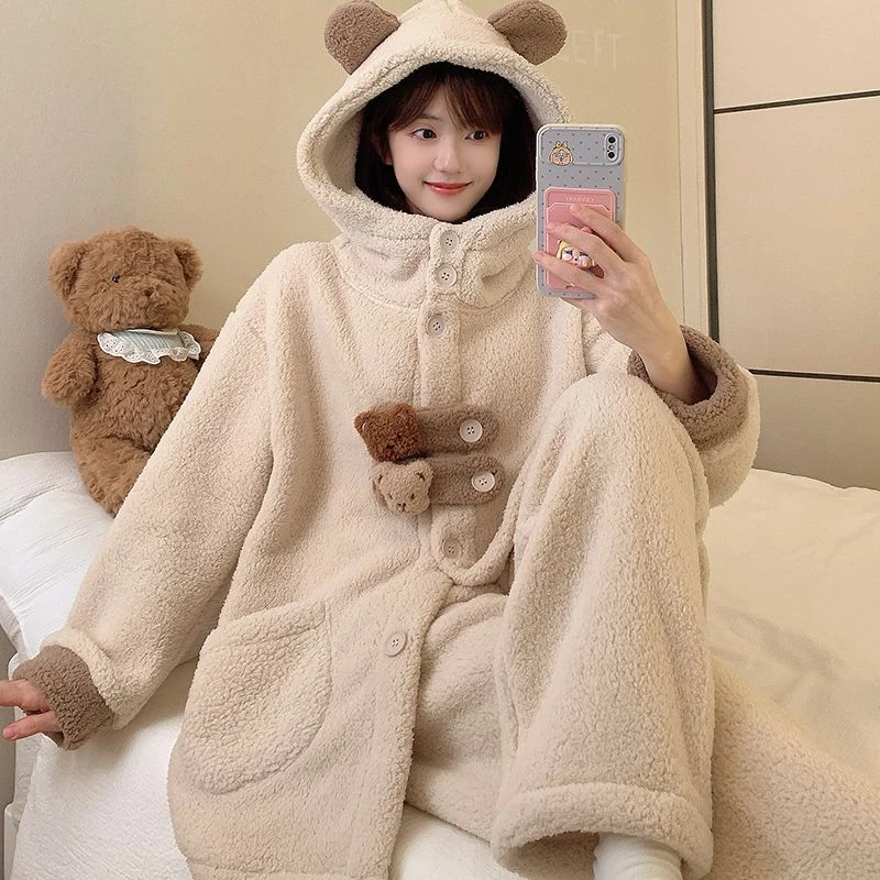 大学生秋冬季睡衣女仿羊羔绒带帽纽扣卡通宽松保暖特大码家居服套