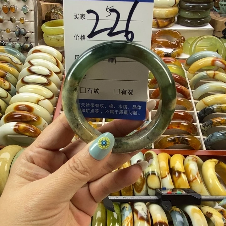 岫玉未镶嵌手镯58