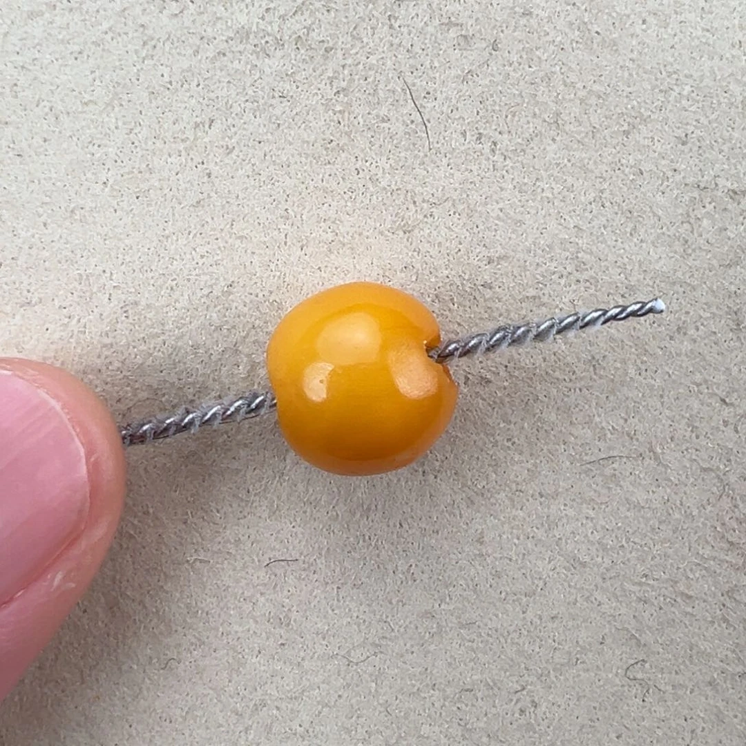 琥珀裸石未镶嵌豹*定制老蜜蜡