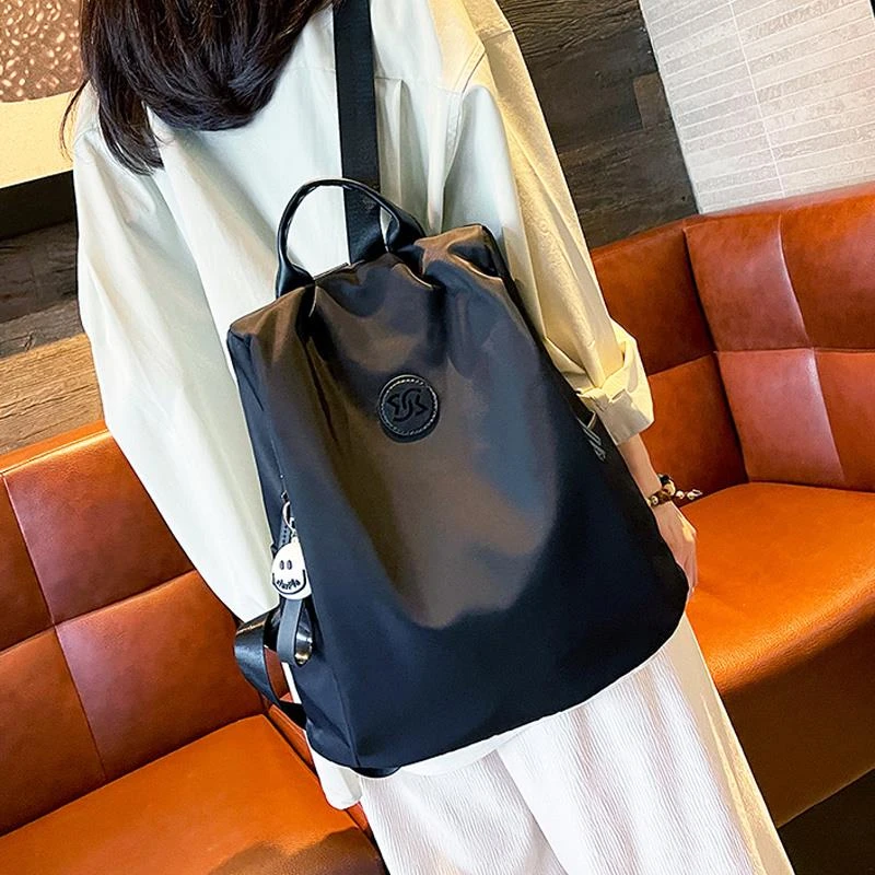 FAVMARTHA轻便防水大容量双肩包女新款时尚背包牛津布防盗通勤旅