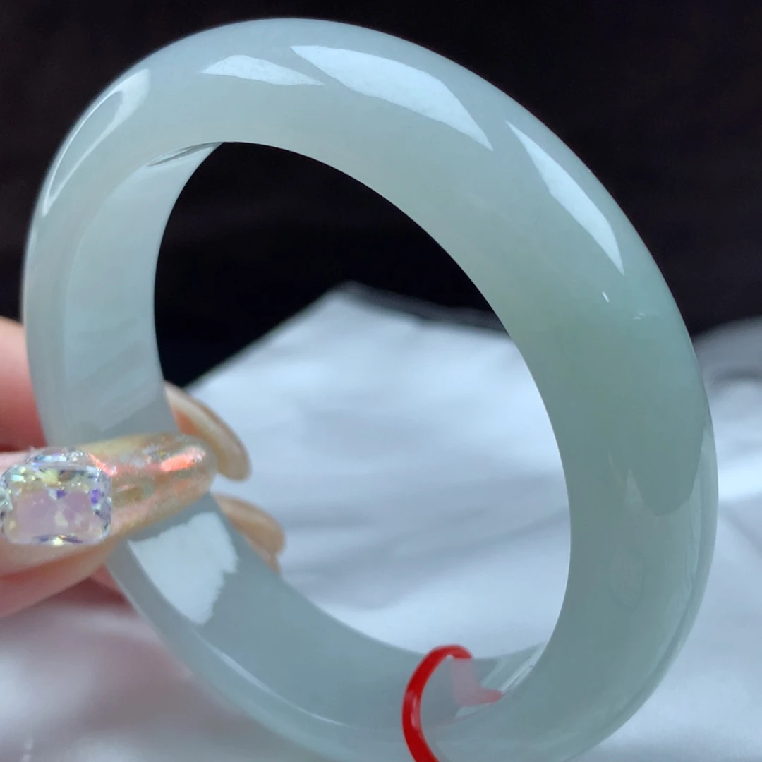 翡翠手镯未镶嵌70029，