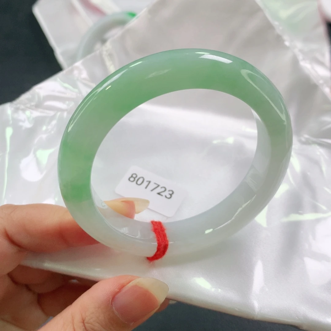 翡翠未镶嵌手镯半山水冰胶03