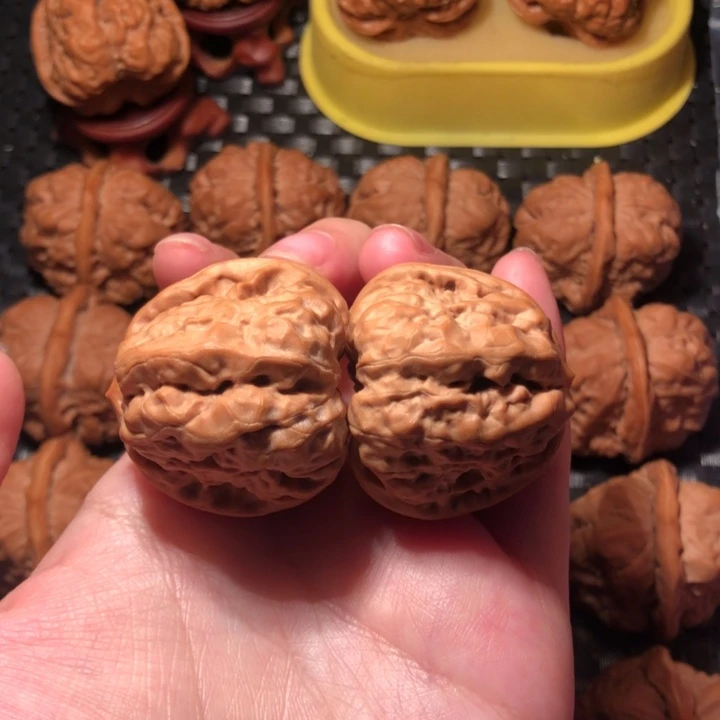 文玩核桃把件37四开肌肉蛙