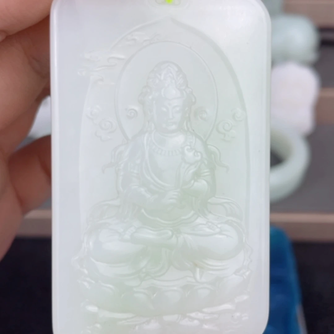 【闪购商品】颈饰未镶嵌和田玉