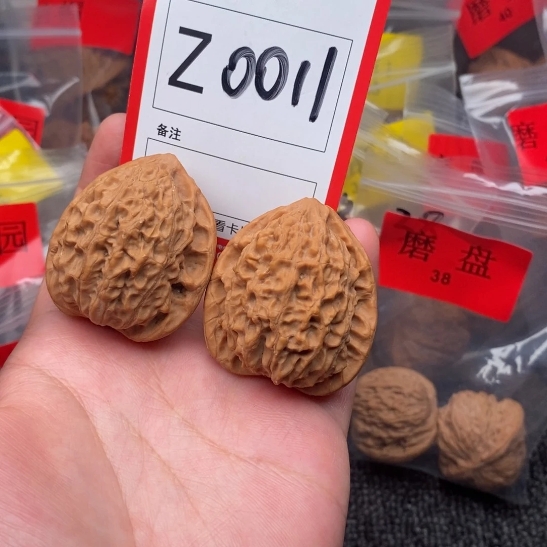 把件文玩核桃谢*l金牛