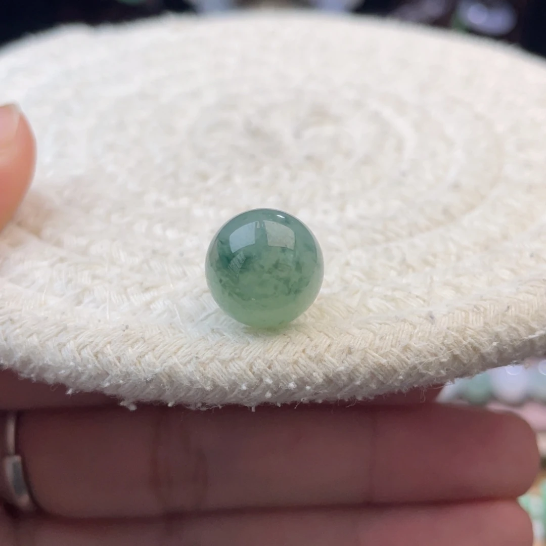 散珠翡翠特色飘花圆珠卡12.3mm