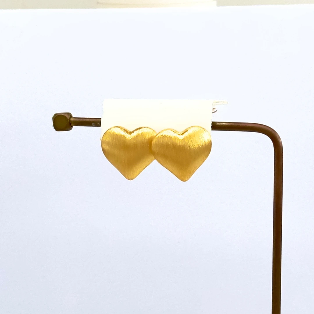 庚震黄金5D足金饱满大爱心拉丝缎面无氰5D耳钉3.78/3.93