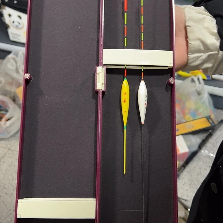 才高紫色漂盒一个➕两支票