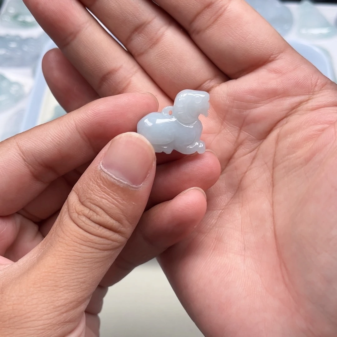 颈饰未镶嵌翡翠天然翡翠A货