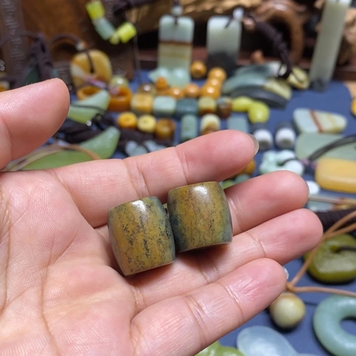 *****蛇纹石玉未镶嵌颈饰