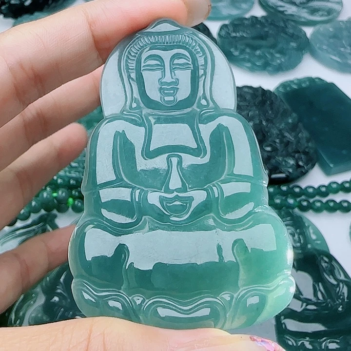 翡翠未镶嵌颈饰多样性发货天然的A货翡翠