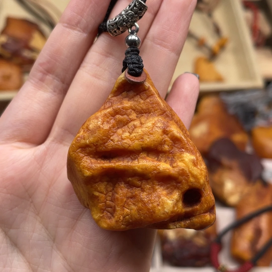 琥珀未镶嵌珠宝奇石