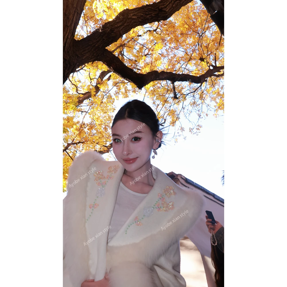 【AYOBE】小贤  静奢雅致100澳羊毛刺绣显瘦国风彩片花朵大衣