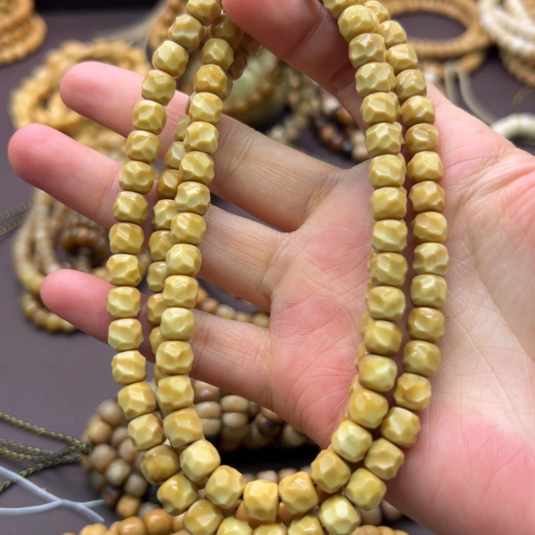 嘟***噜龙脊菩提吊坠无相