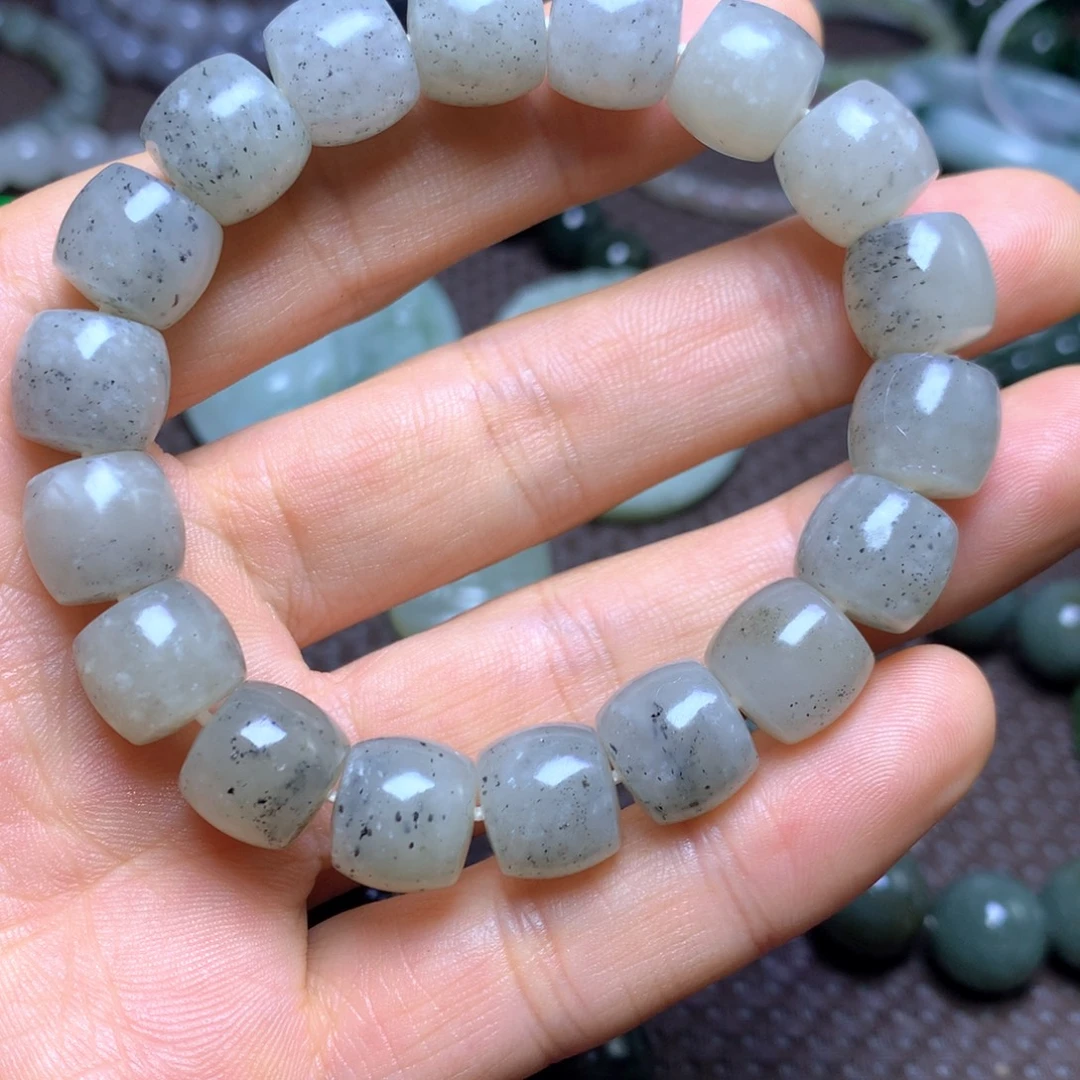 和田玉未镶嵌手串