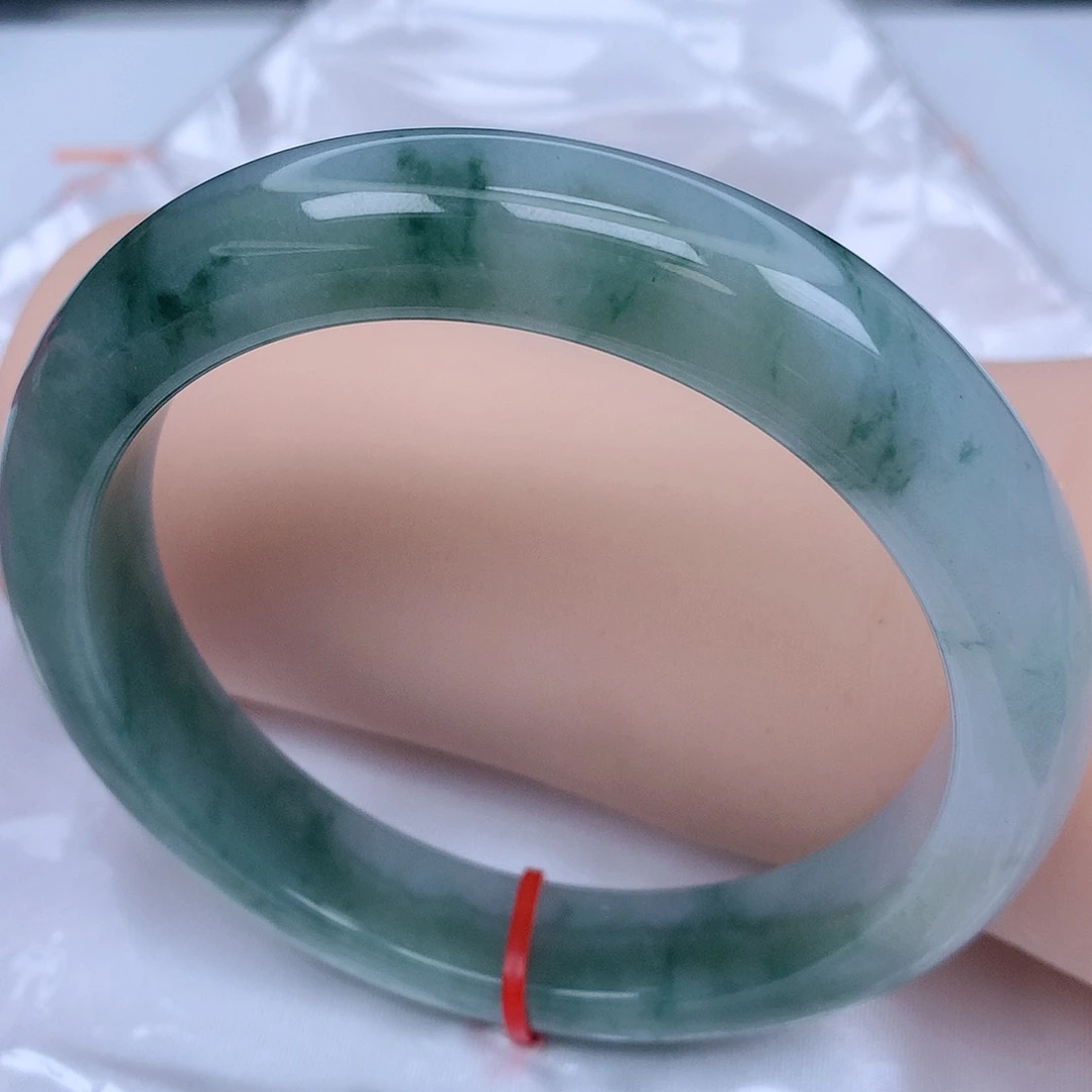【闪购商品】未镶嵌手镯翡翠，63