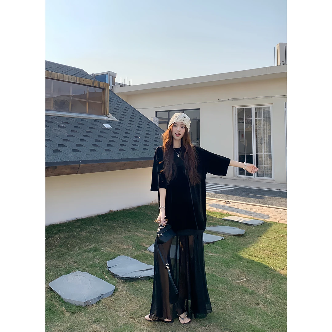 松弛感宽松圆领丝绒短袖T恤黑色显瘦半身裙女2025春季时尚套装潮