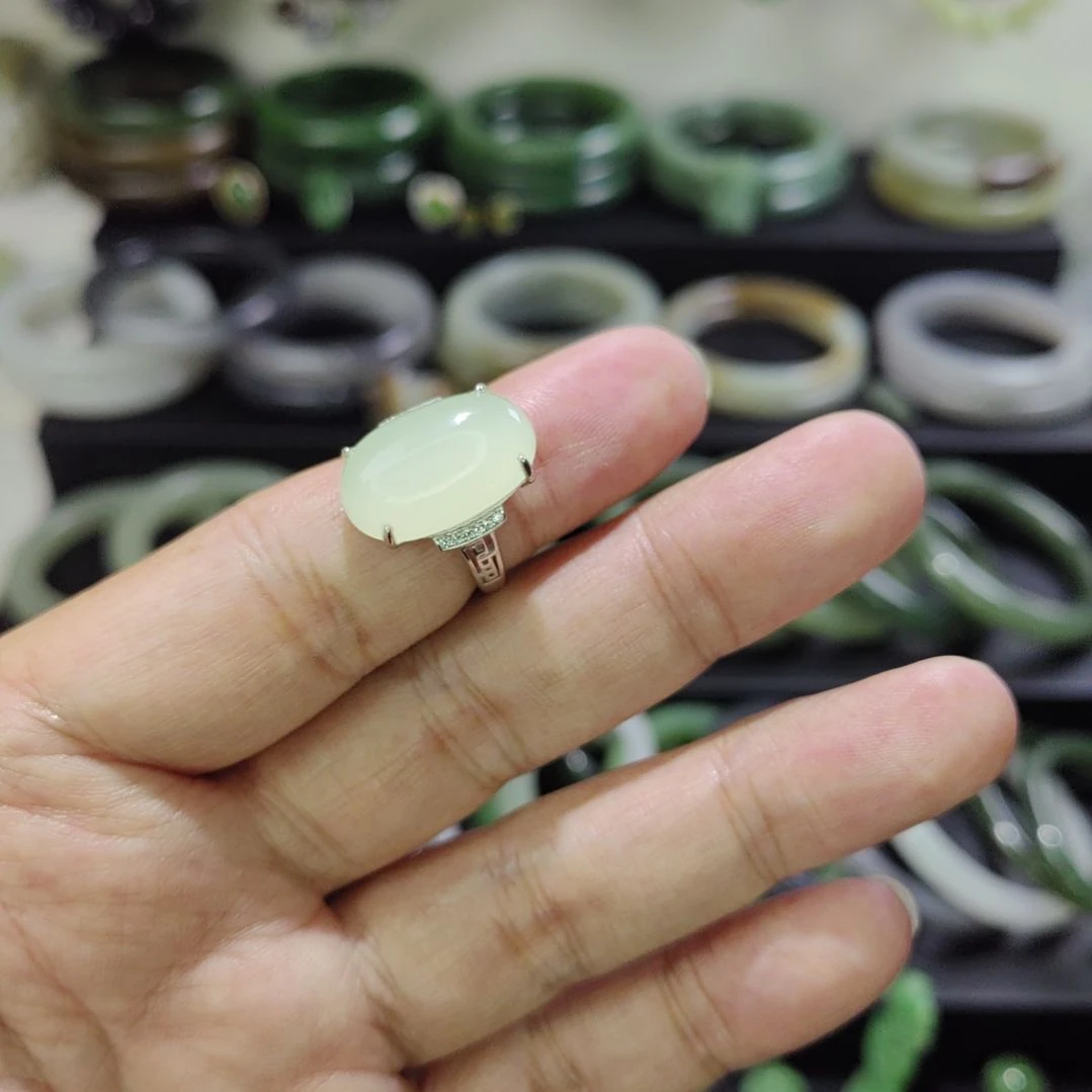 和田玉银S925镶嵌颈饰