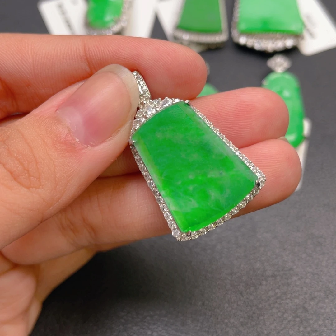 翡翠银S925镶嵌颈饰