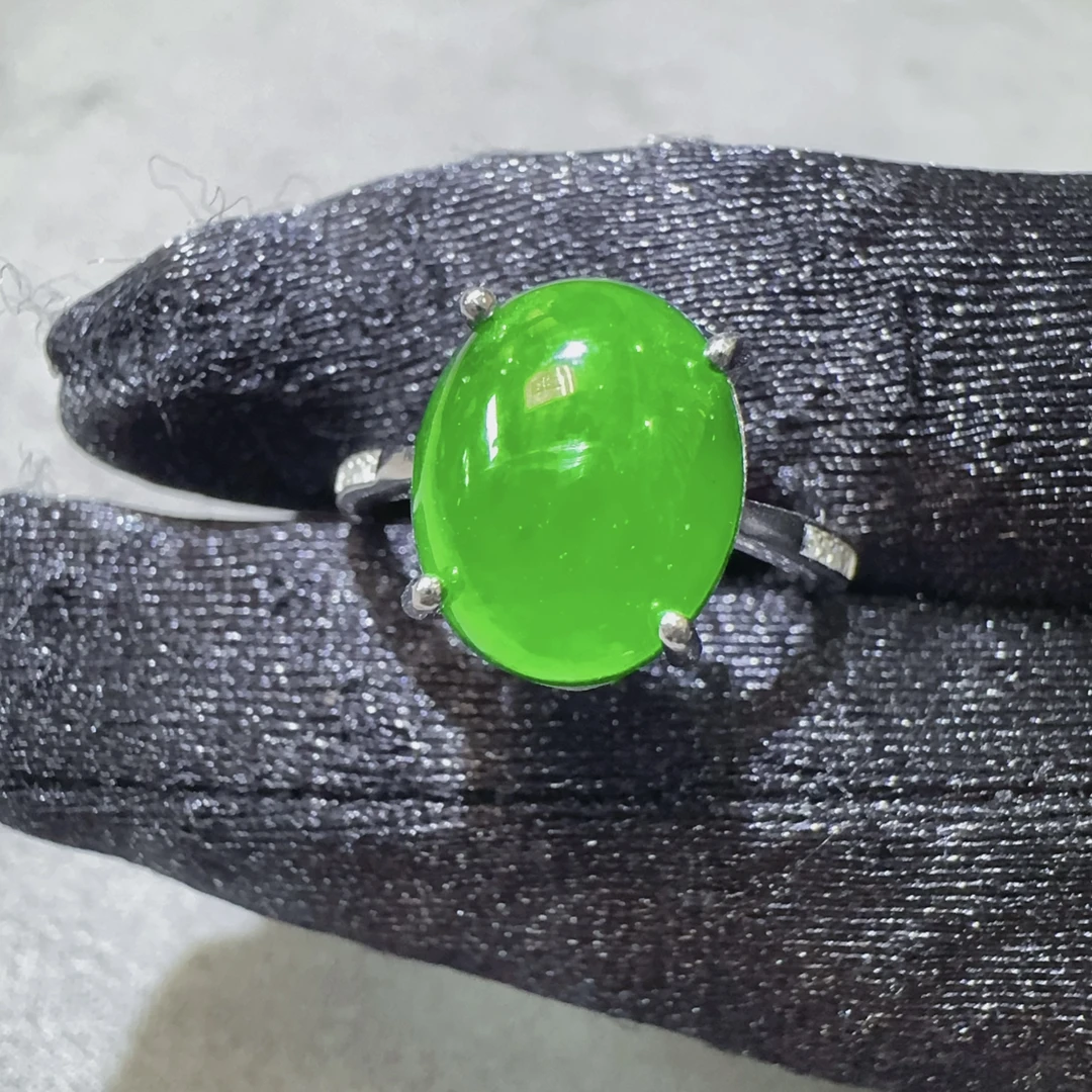 【直播间专属-满绿戒指】天然A货翡翠阳绿蛋面戒指质感裸镶高级