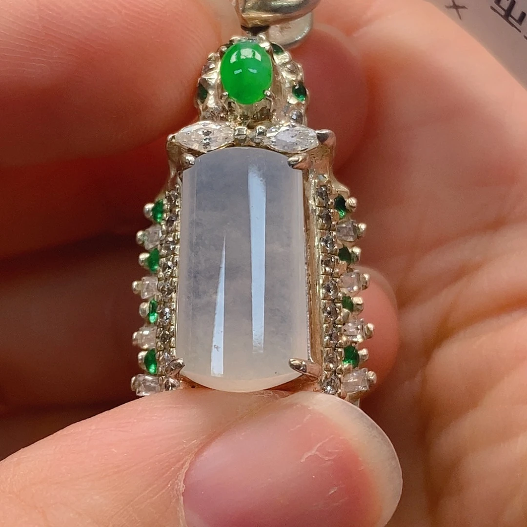 红****翡翠散珠翡翠蛋蛋面