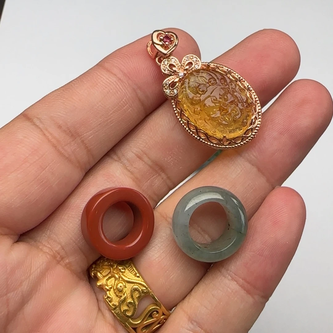 颈饰合金南红玛瑙3333