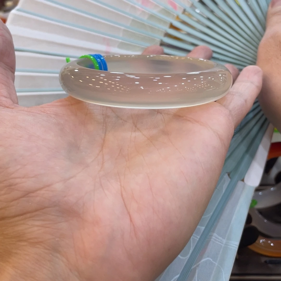 玛瑙/玉髓手镯未镶嵌夏*