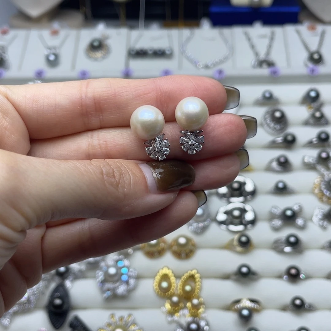 银S925镶嵌耳饰淡水珍珠