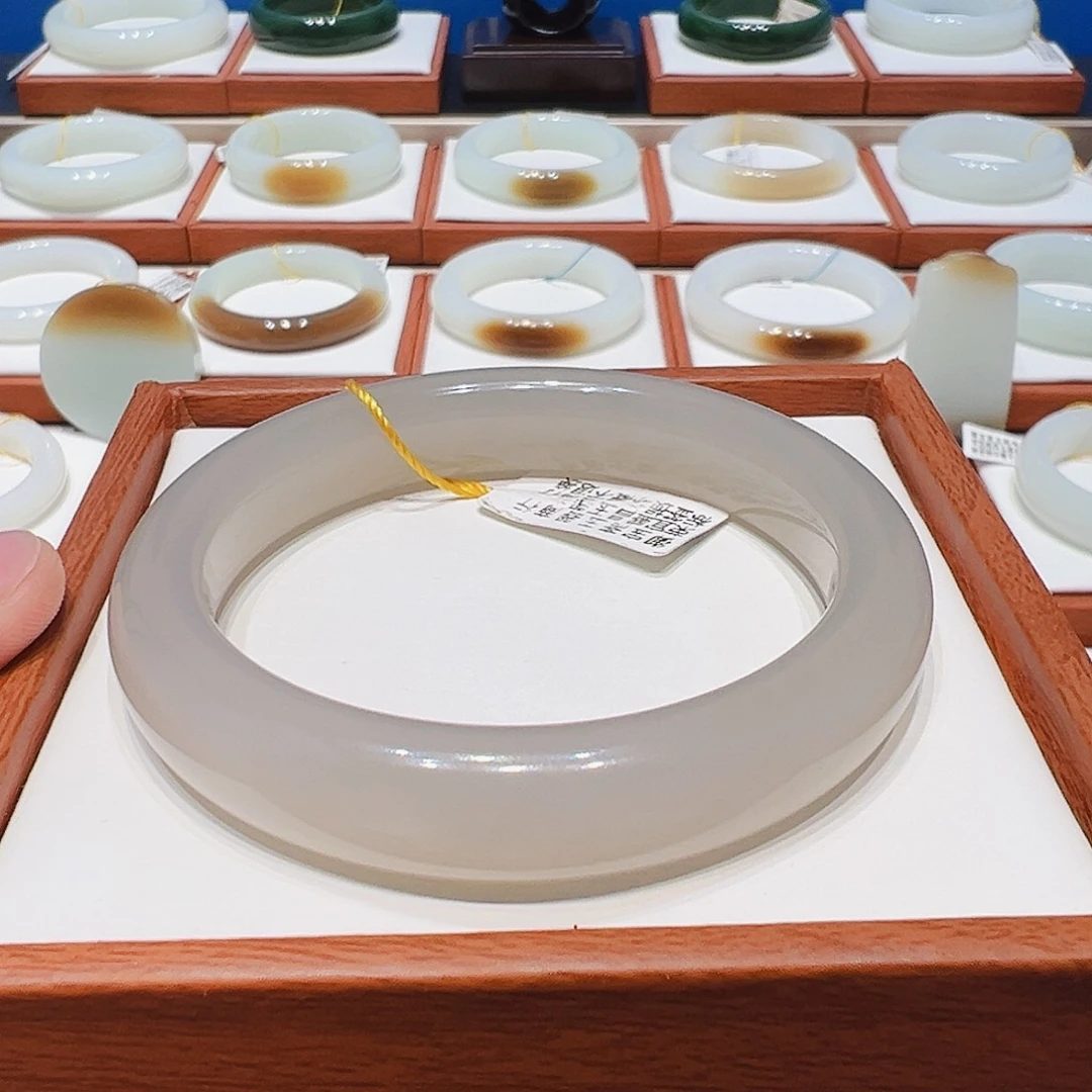 和田玉未镶嵌手镯冰粉紫