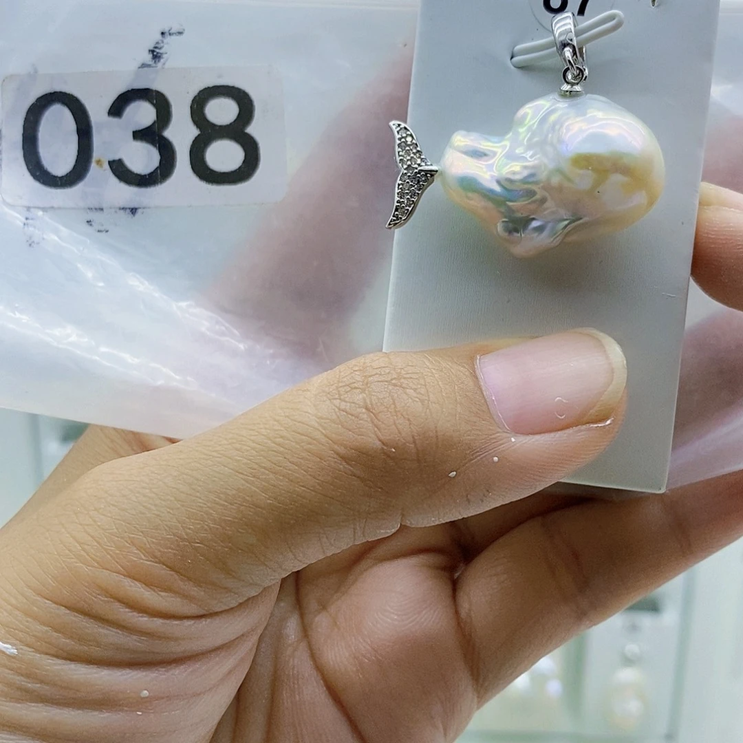 合金淡水珍珠颈饰