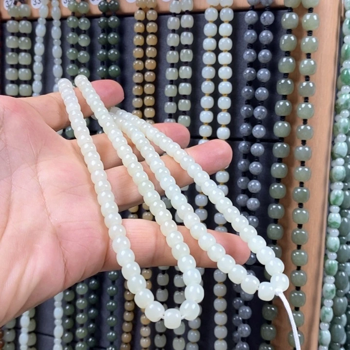 用***华和田玉未镶嵌项链和田玉老型珠项链