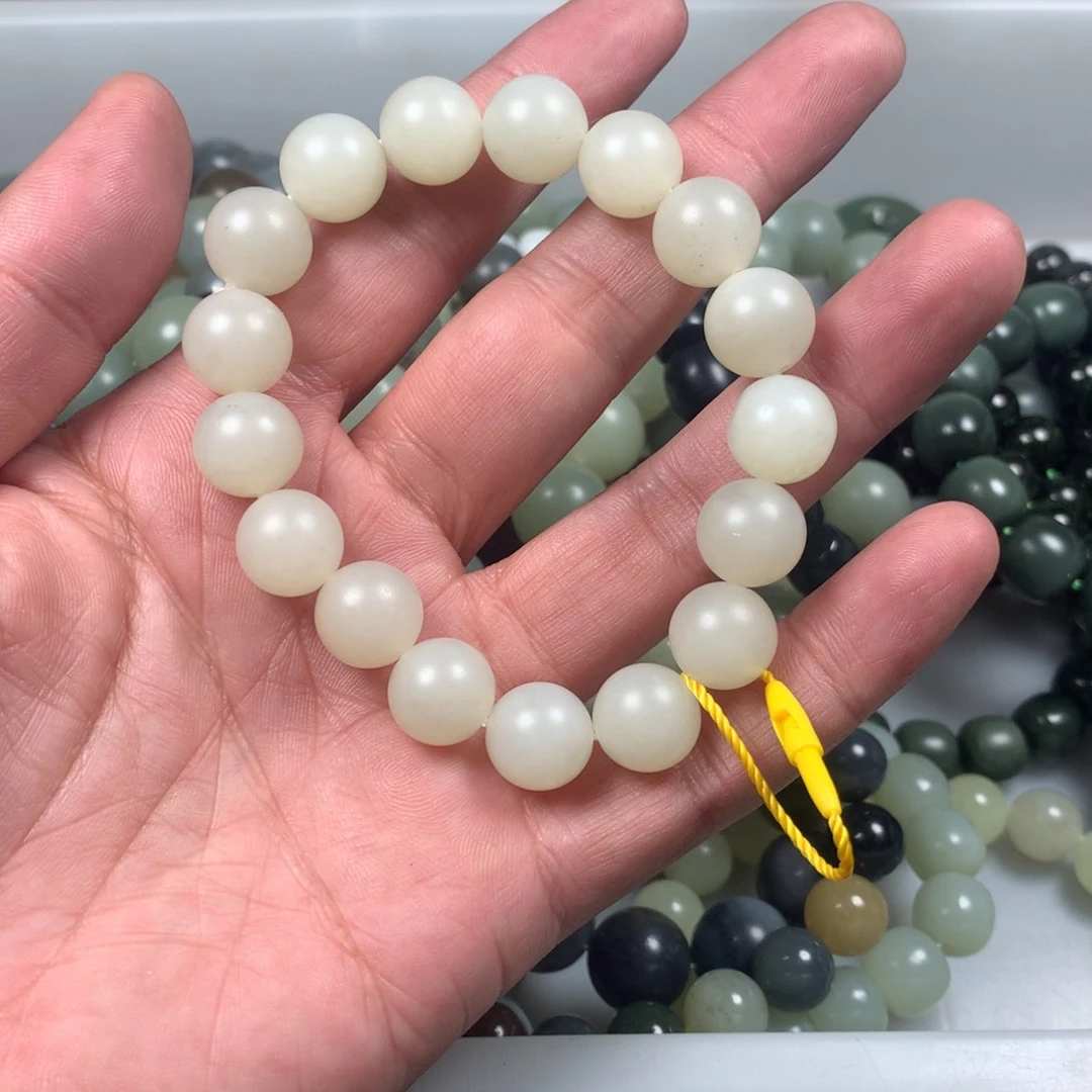 和田玉未镶嵌手链