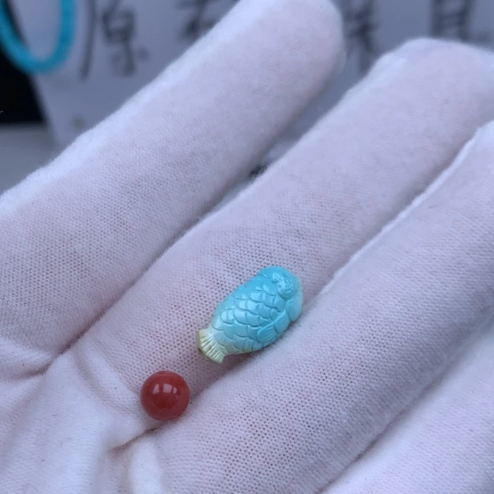 南红玛瑙未镶嵌珠宝奇石