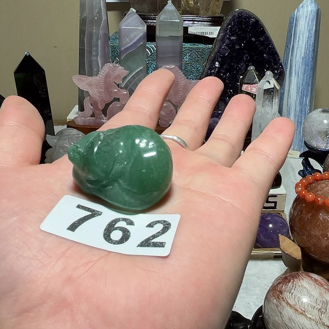 未镶嵌水晶大型摆件（非配饰）