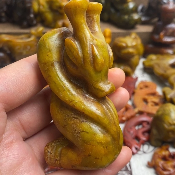 蛇纹石玉未镶嵌颈饰44