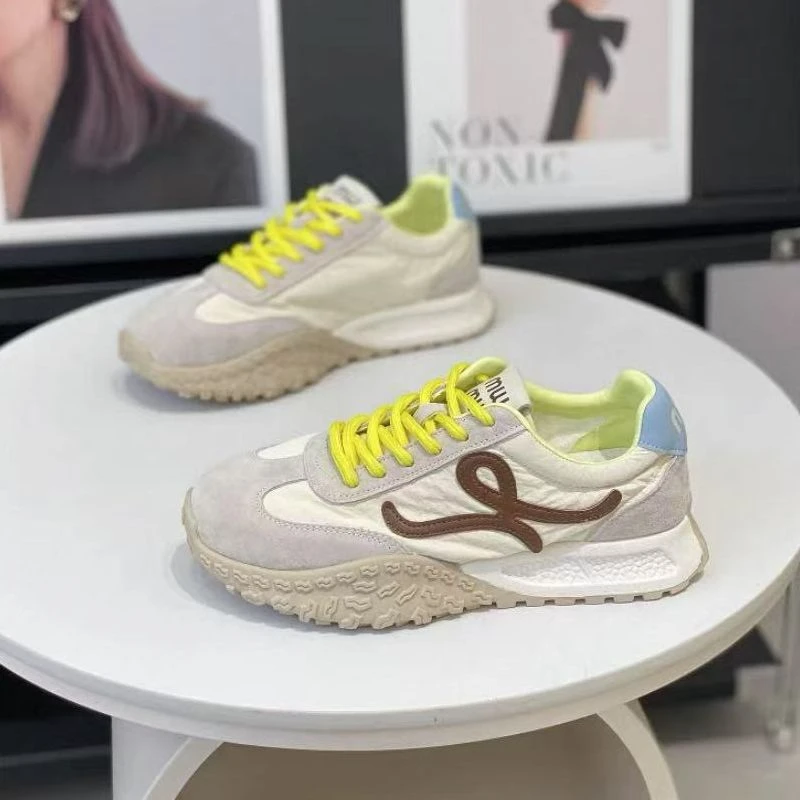 （满城贵雨）2025春夏新款超火休闲运动跑步轻便阿甘鞋女5F7-2069