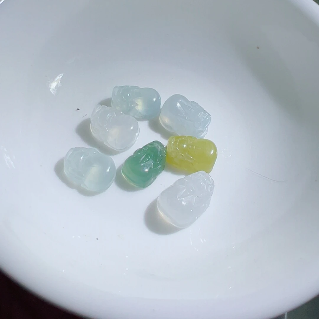 翡翠散珠貔貅一个可挑。多样性发货