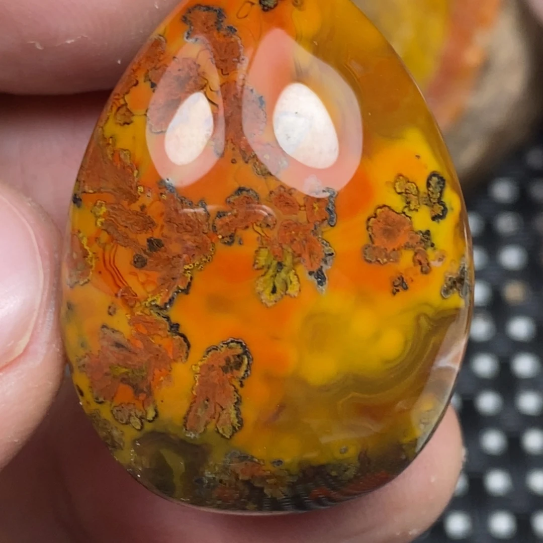 自***￥玛瑙/玉髓未镶嵌吊坠(不含链)