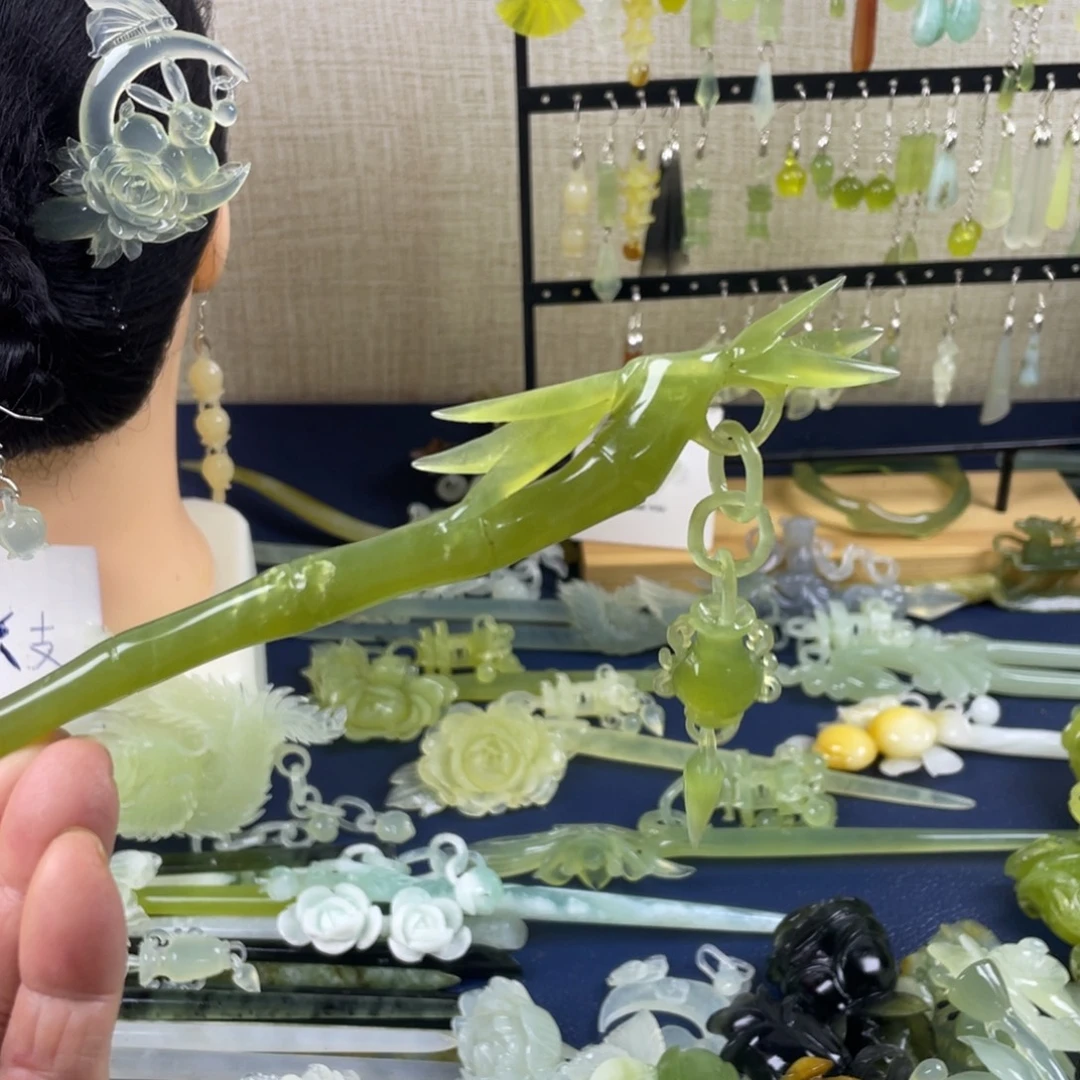 蛇纹石玉未镶嵌发饰