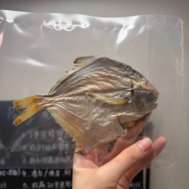 宠物零食鱼干烘干银鲳鱼宠物食品